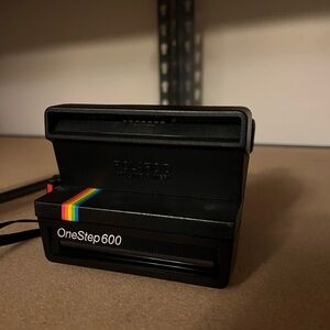Polaroid OneStep 600 Vintage Camera